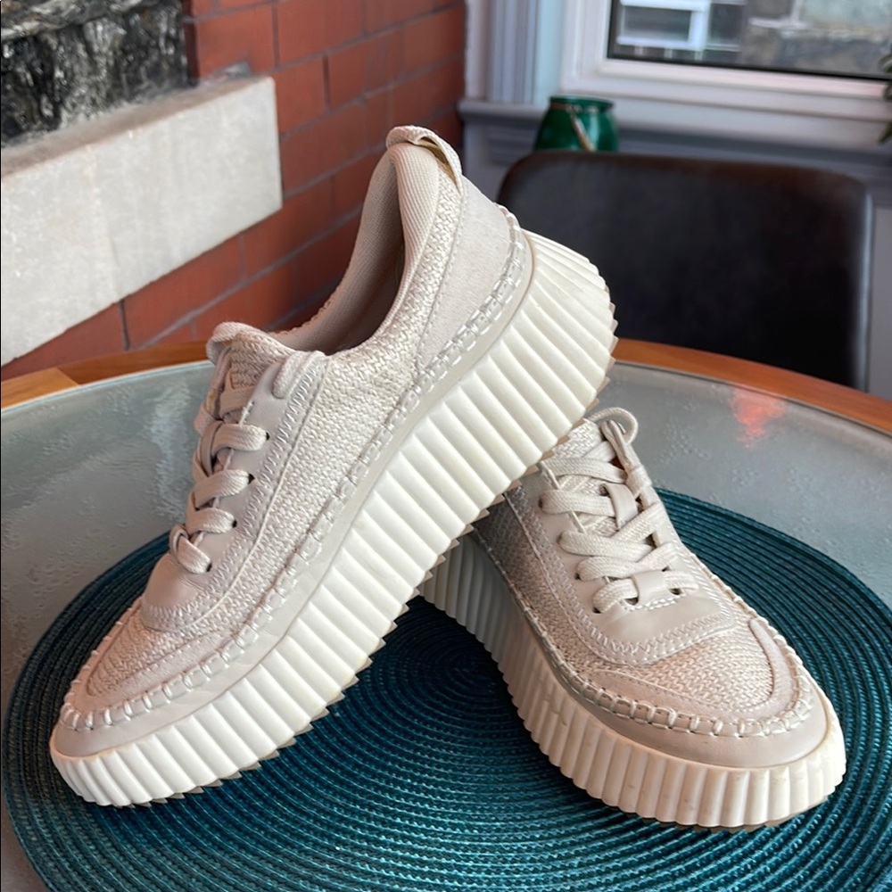 DOLCE VITA DOLEN size 6 EUC
